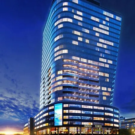 Appartamento Hanza Tower Sky 22 Pool & Jacussi *